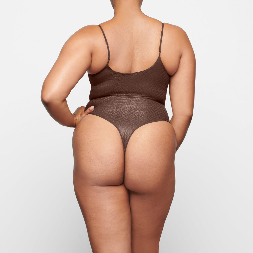 Skims LOGO MESH FOIL Cami Bodysuit Chocola | 38WTDSBVN