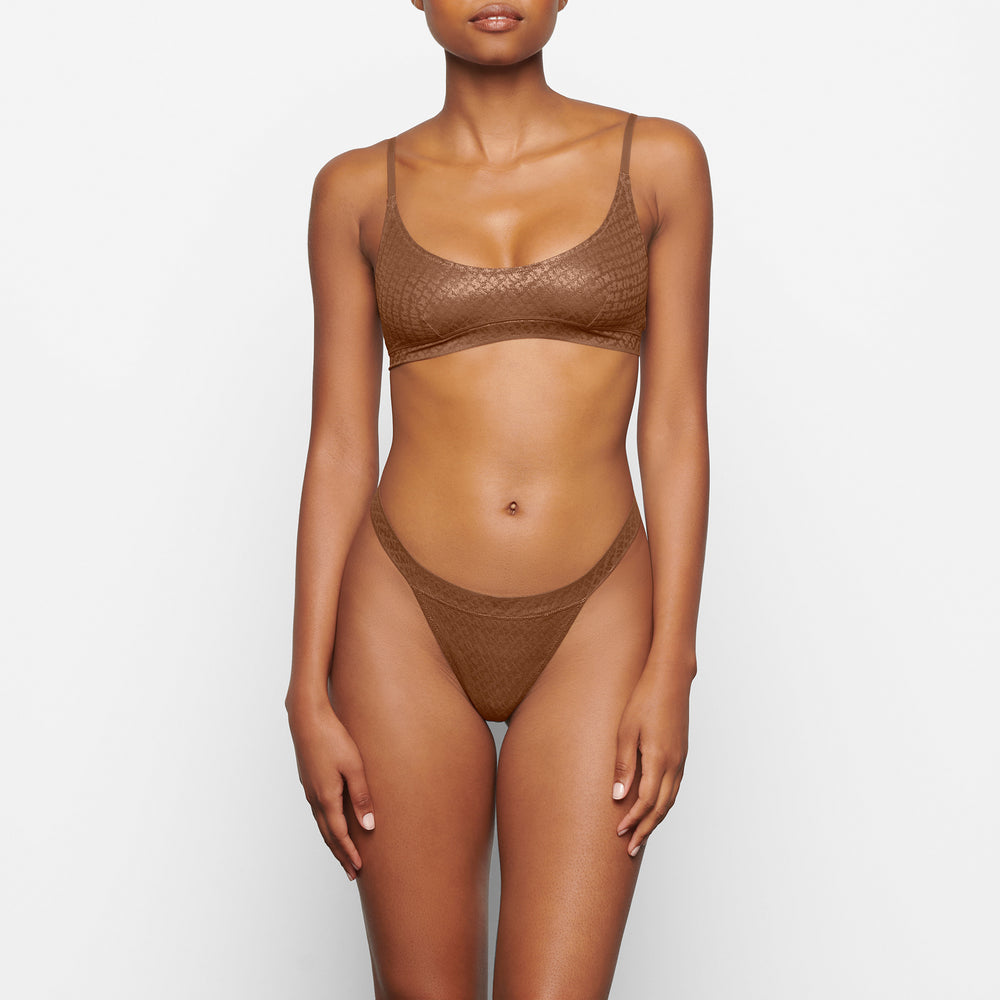 Skims LOGO MESH FOIL SKIMPY TRIANGLE Bralette Bruin | 64YQVKUFG