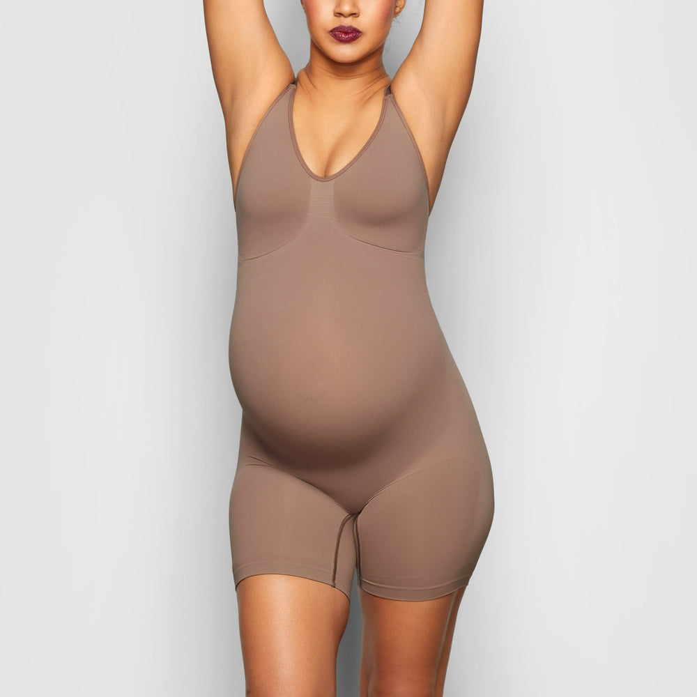 Skims MATERNITY SCULPTING BODYSUIT MID THIGH Maternity Shapewear Abrikoos | 48IWFJUHC