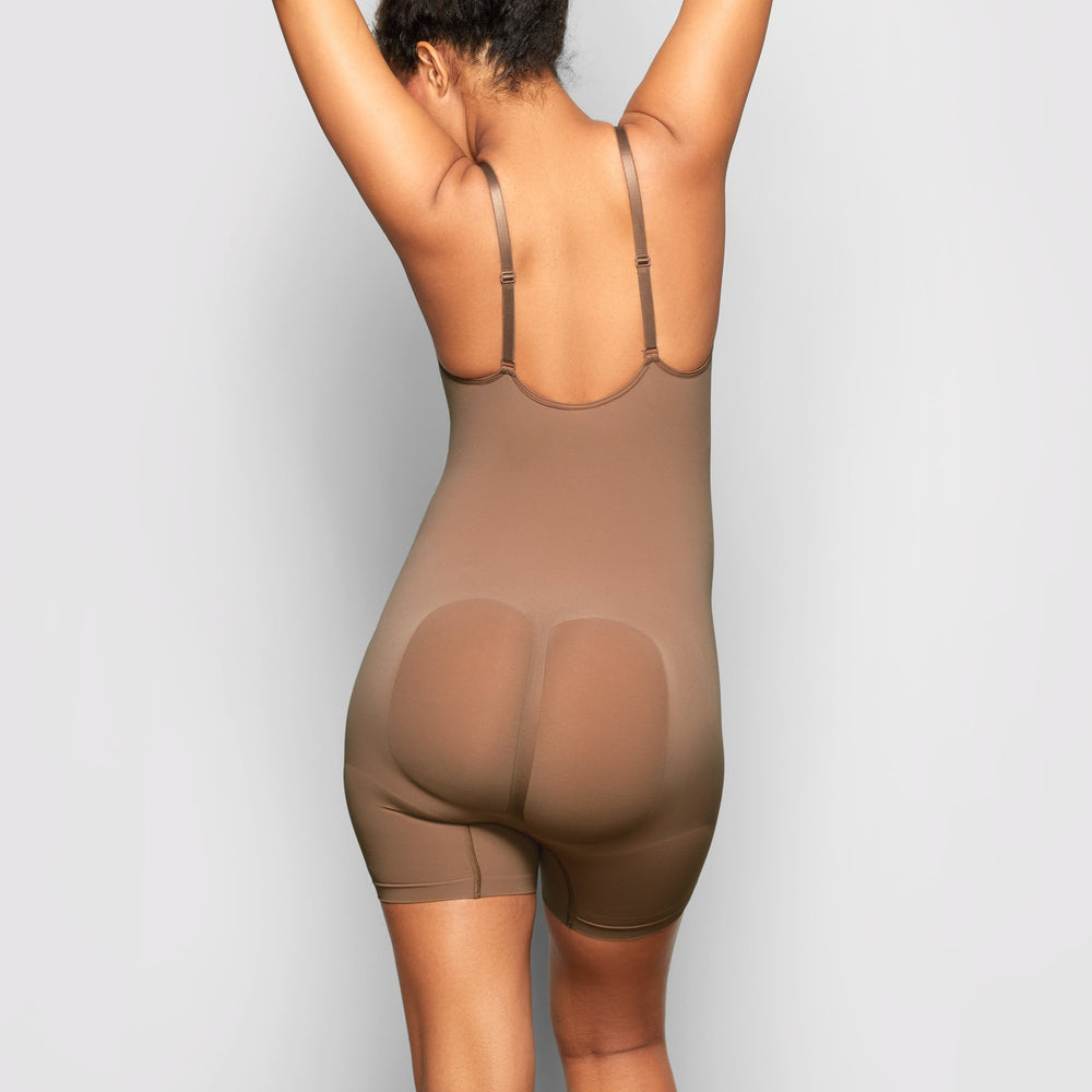 Skims MATERNITY SCULPTING BODYSUIT MID THIGH Maternity Shapewear Abrikoos | 48IWFJUHC