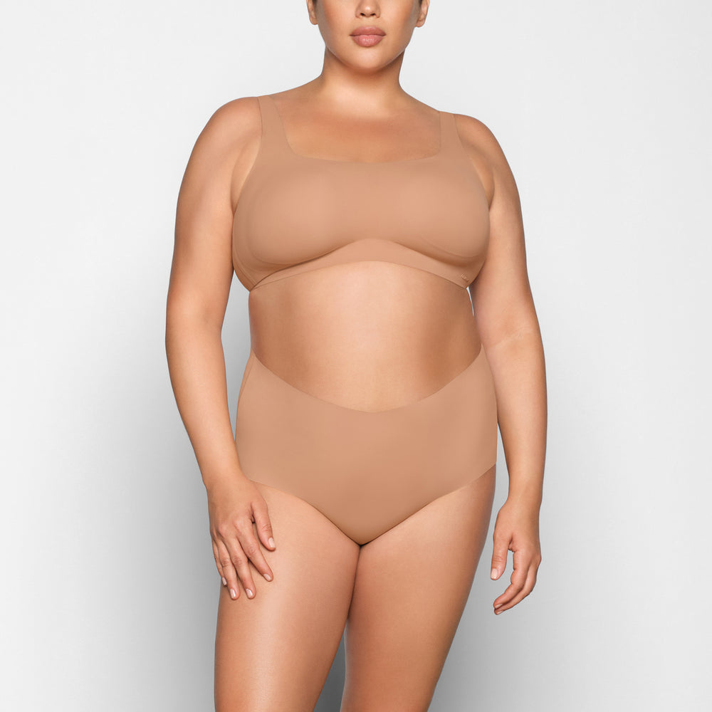 Skims NAKED Scoop Neck Bra Beige | 06WKNBUGX