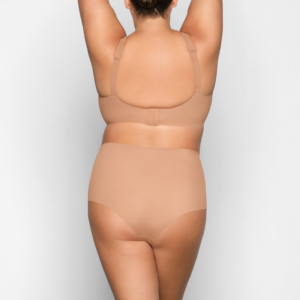 Skims NAKED Scoop Neck Bra Beige | 06WKNBUGX