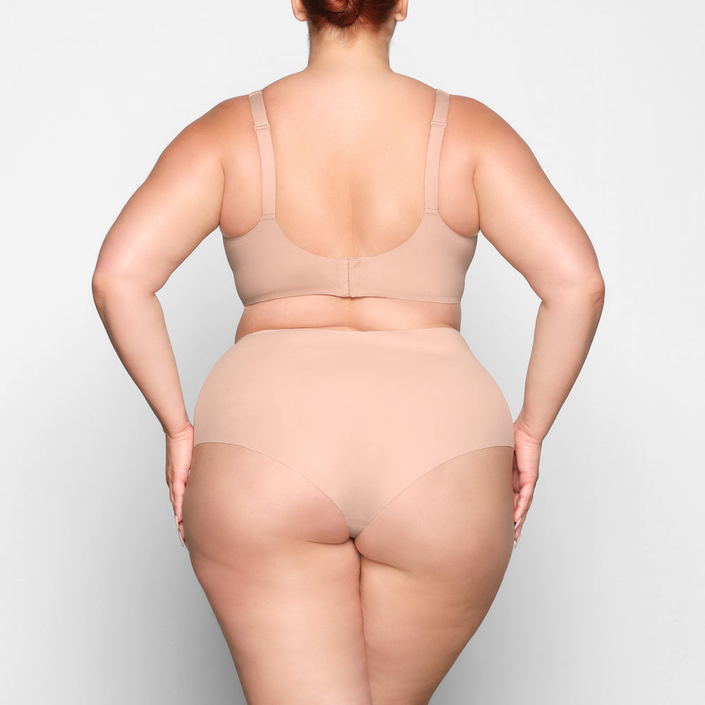 Skims NAKED Scoop Neck Bra Beige | 85HAGOYUR