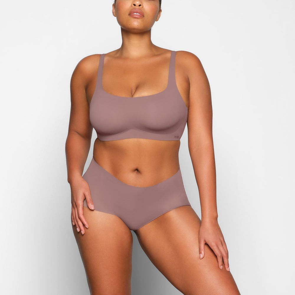 Skims NAKED Scoop Neck Bra Bruin | 29SEIBVCP