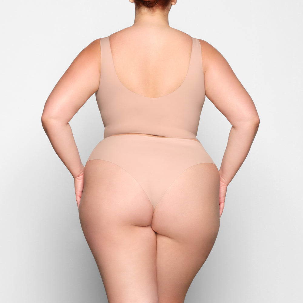 Skims NAKED TANK Plunge Bra Beige | 39FBLPSND