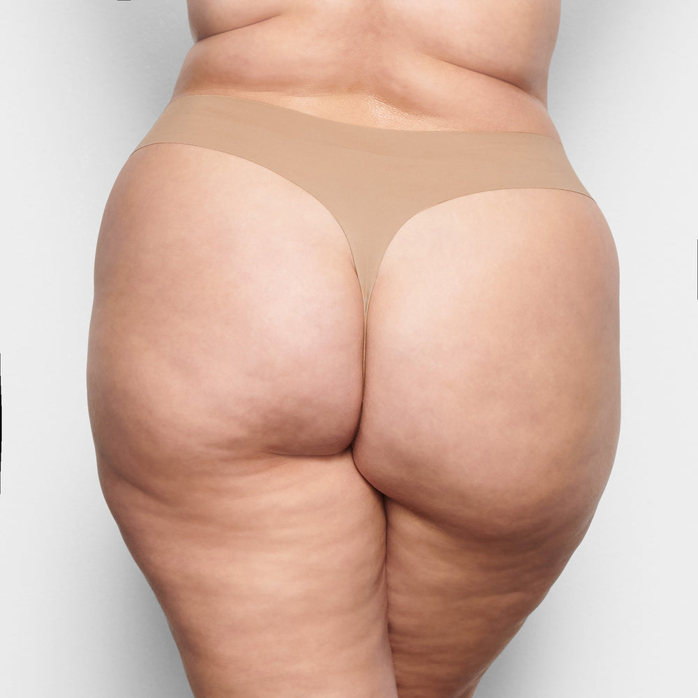 Skims NAKED Thong Beige | 17ADTMLFX