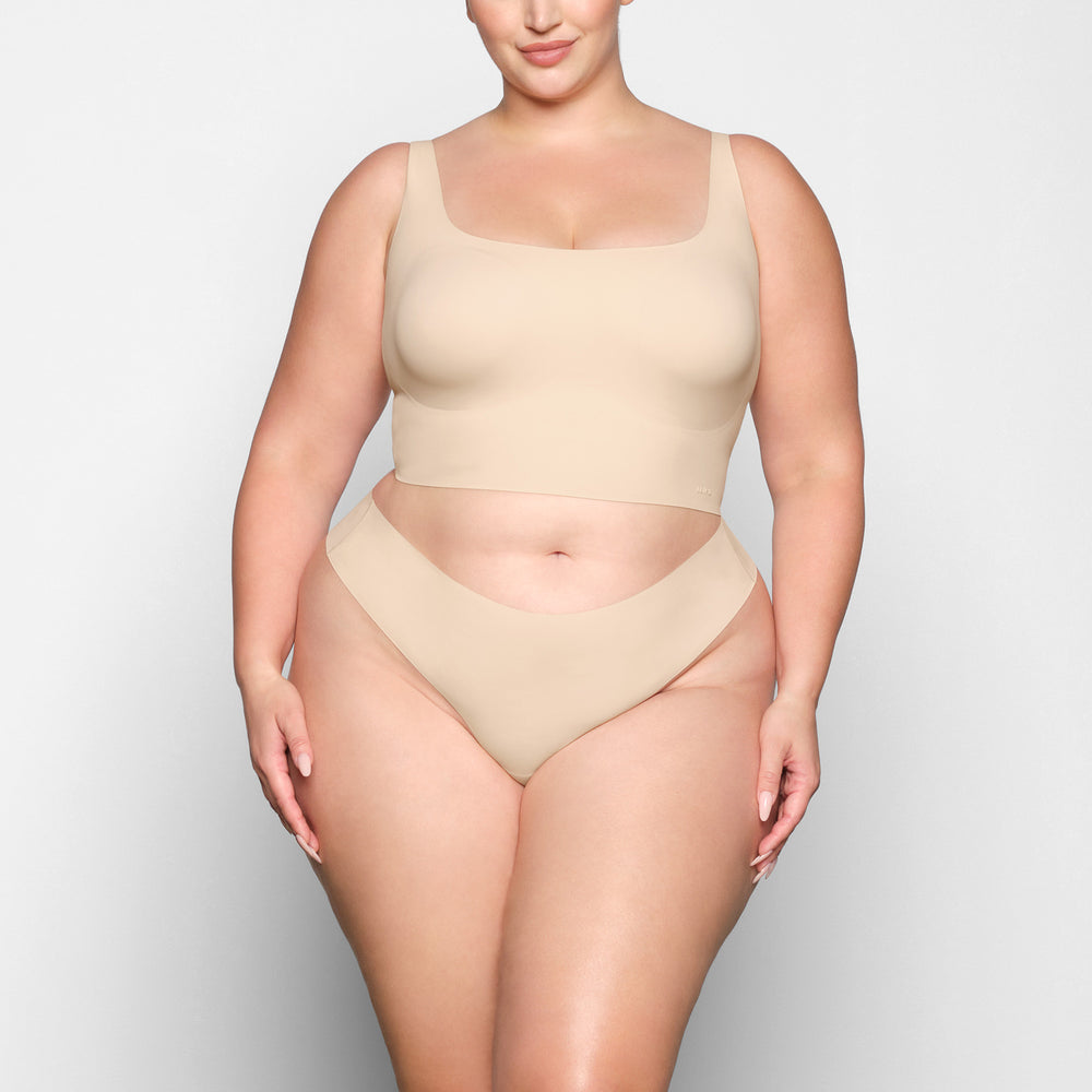Skims NAKED Thong Bruin | 17QLDBHEZ