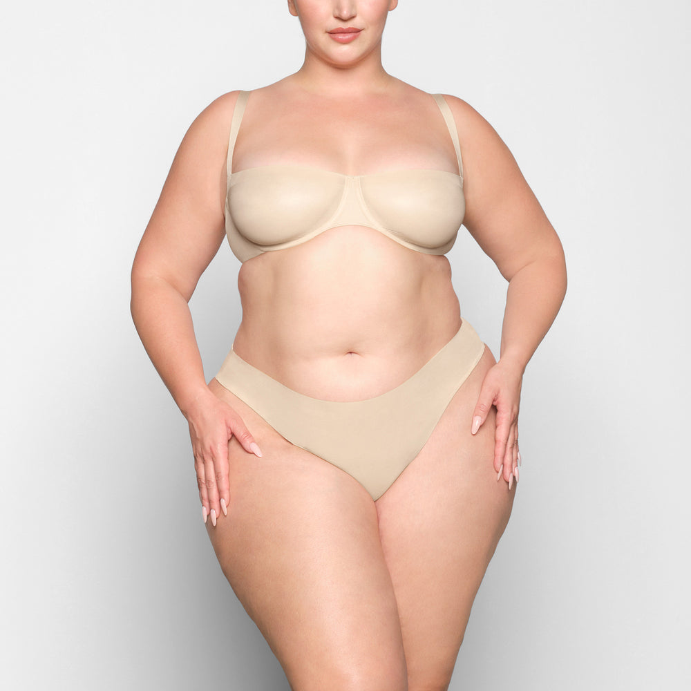 Skims NO SHOW MOLDED UNLINED Balconette Bra Bruin | 03OJSKTEL