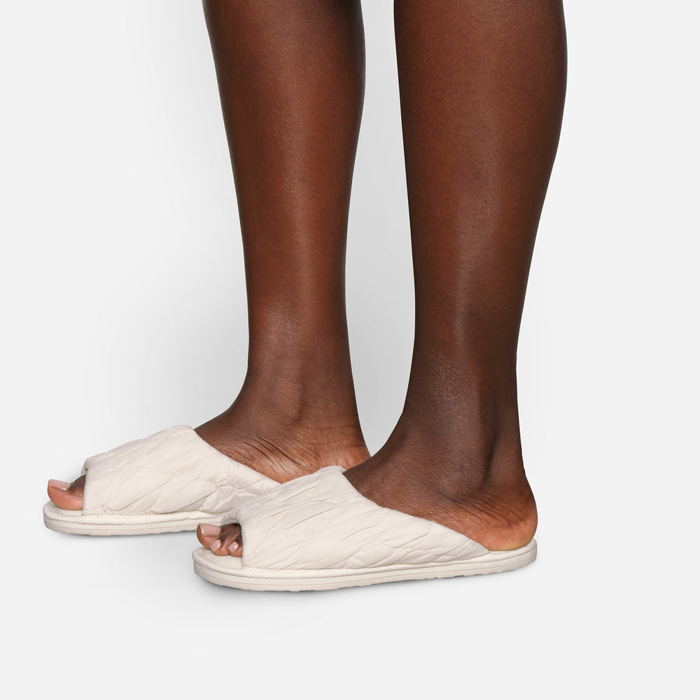 Skims QUILTED Pantoffels Wit | 93MFTRCLQ