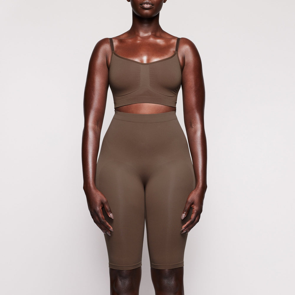 Skims SCULPTING ABOVE THE KNEE W/ OPEN GUSSET Korte Broek Abrikoos | 31GKTVPYJ