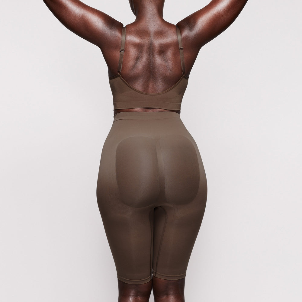 Skims SCULPTING ABOVE THE KNEE W/ OPEN GUSSET Korte Broek Abrikoos | 31GKTVPYJ