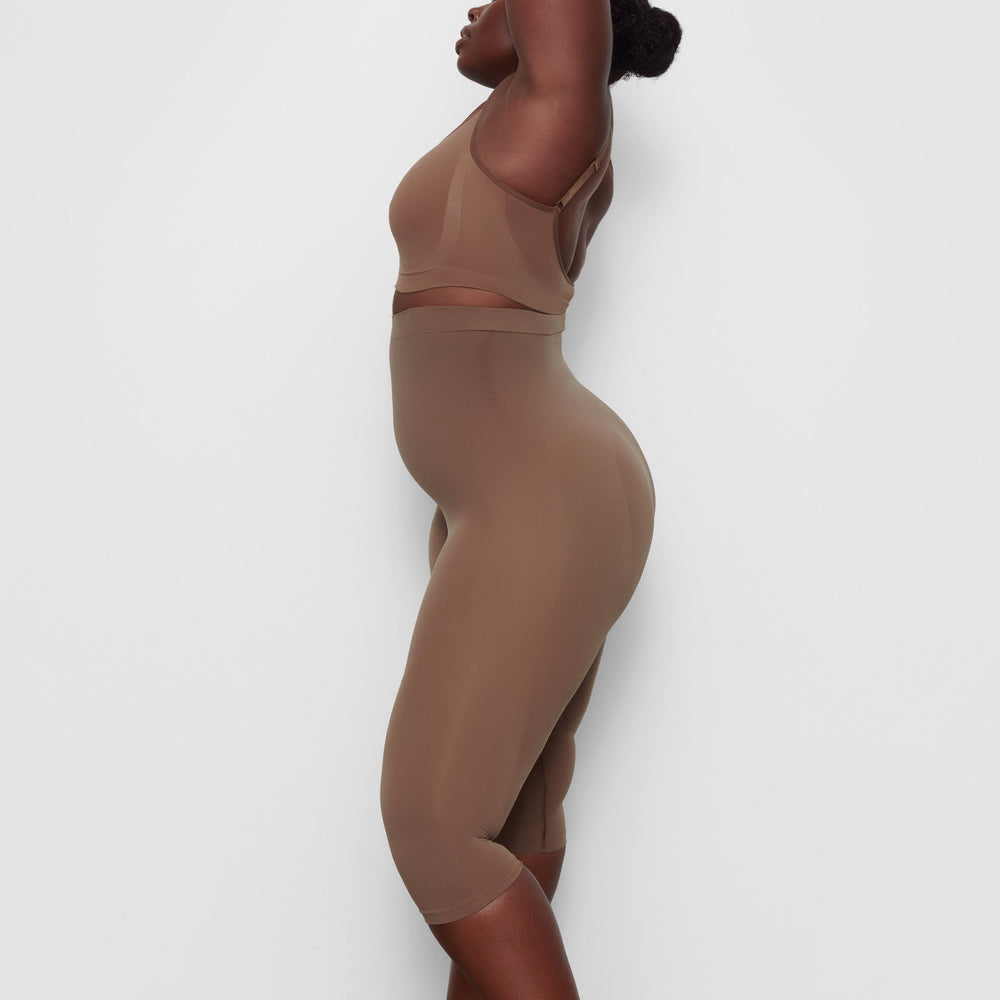 Skims SCULPTING BELOW THE KNEE Leggings Abrikoos | 39GXKWYOU