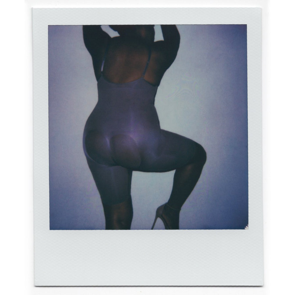 Skims SCULPTING BODYSUIT MID THIGH W. OPEN GUSSET Bodysuit Bruin | 74SRJLAPD