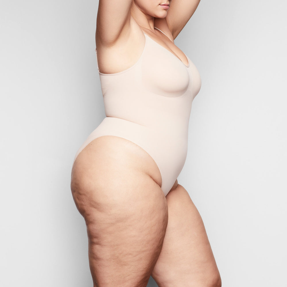 Skims SCULPTING BODYSUIT W. SNAPS Bodysuit Beige | 96DYUFXRO