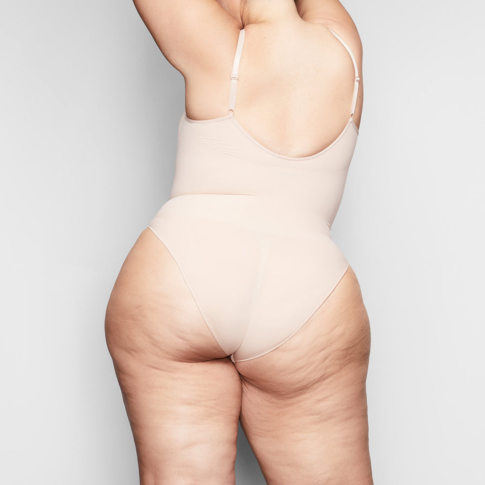 Skims SCULPTING BODYSUIT W. SNAPS Bodysuit Beige | 96DYUFXRO