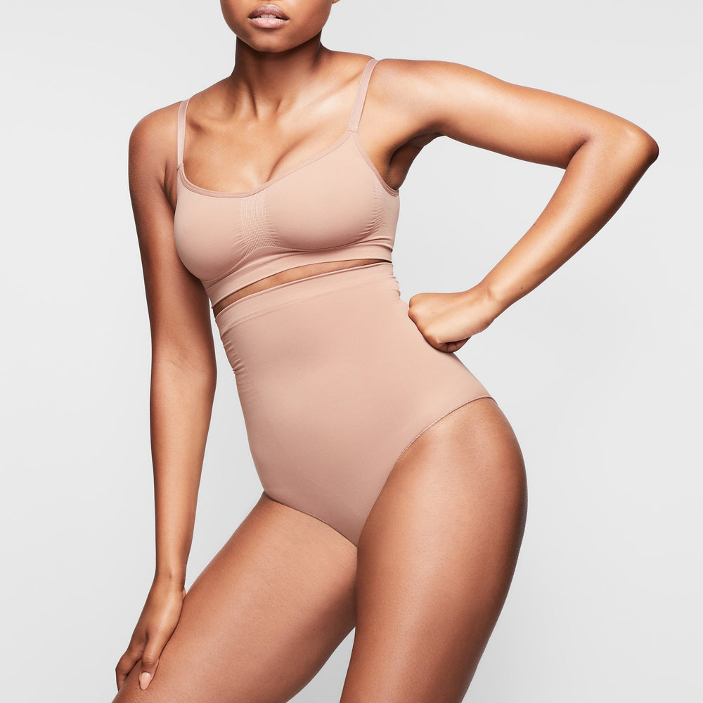 Skims SCULPTING HIGH WAIST Brief Abrikoos | 01JOECWBX