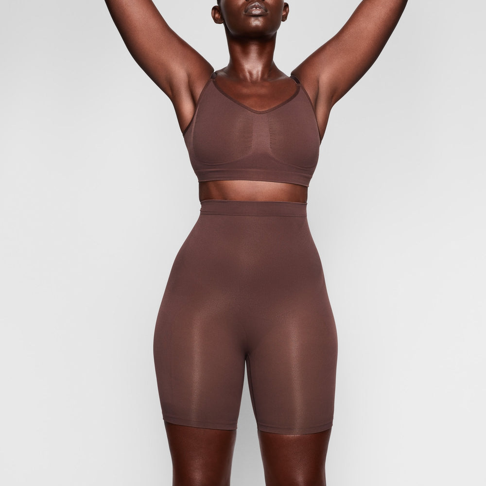 Skims SCULPTING MID THIGH W/ OPEN GUSSET Korte Broek Chocola | 10XIWBOAE
