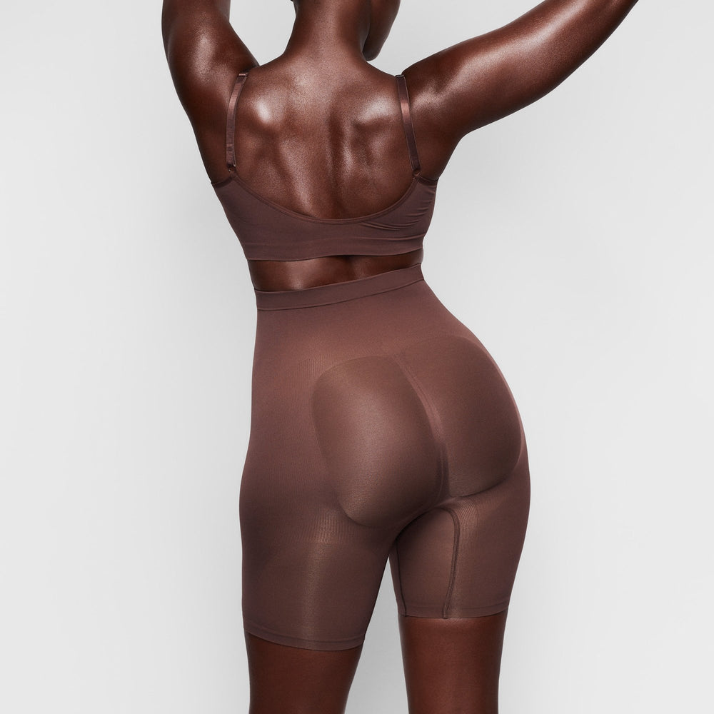 Skims SCULPTING MID THIGH W/ OPEN GUSSET Korte Broek Chocola | 10XIWBOAE