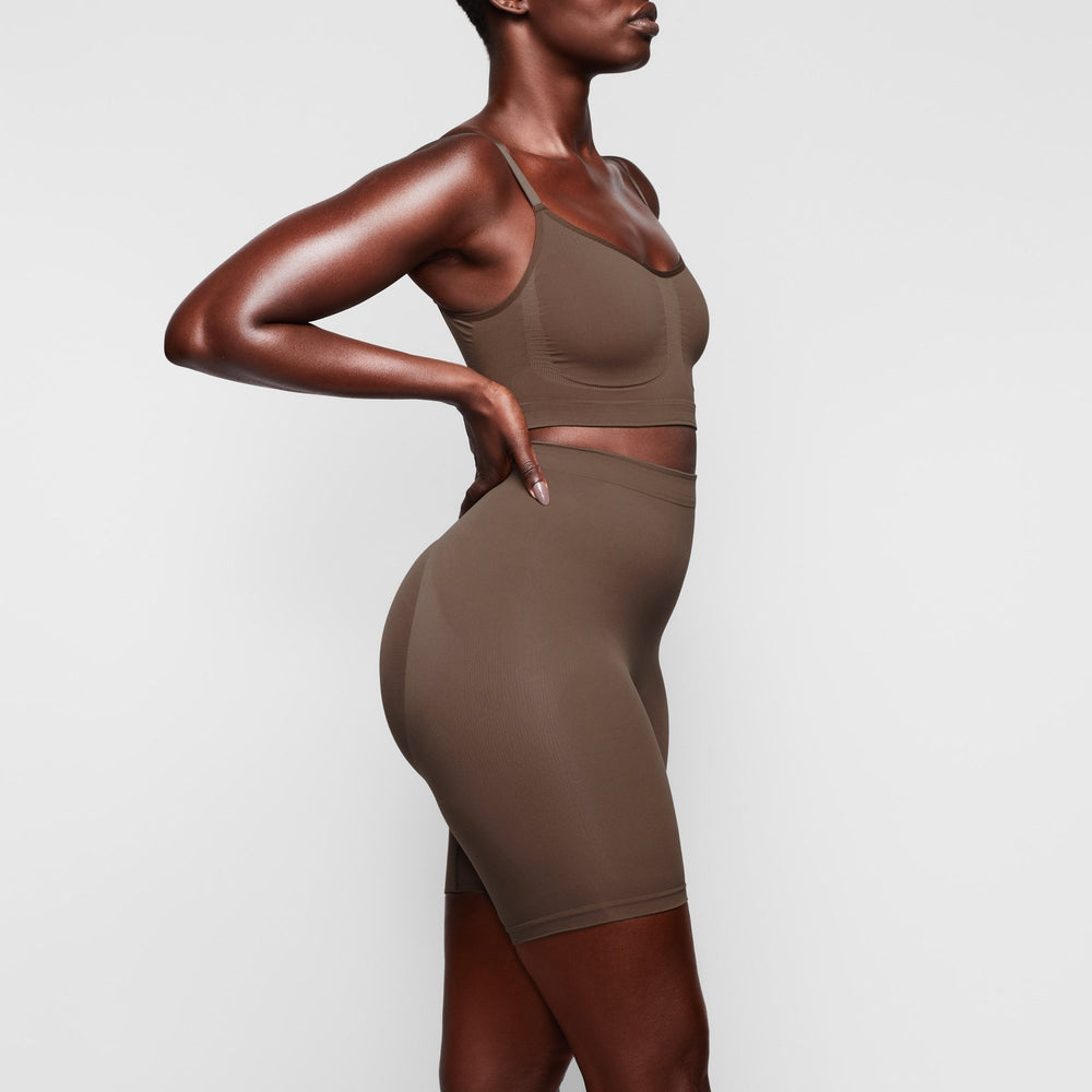Skims SCULPTING MID THIGH W/ OPEN GUSSET Korte Broek Abrikoos | 12SGWVMDO
