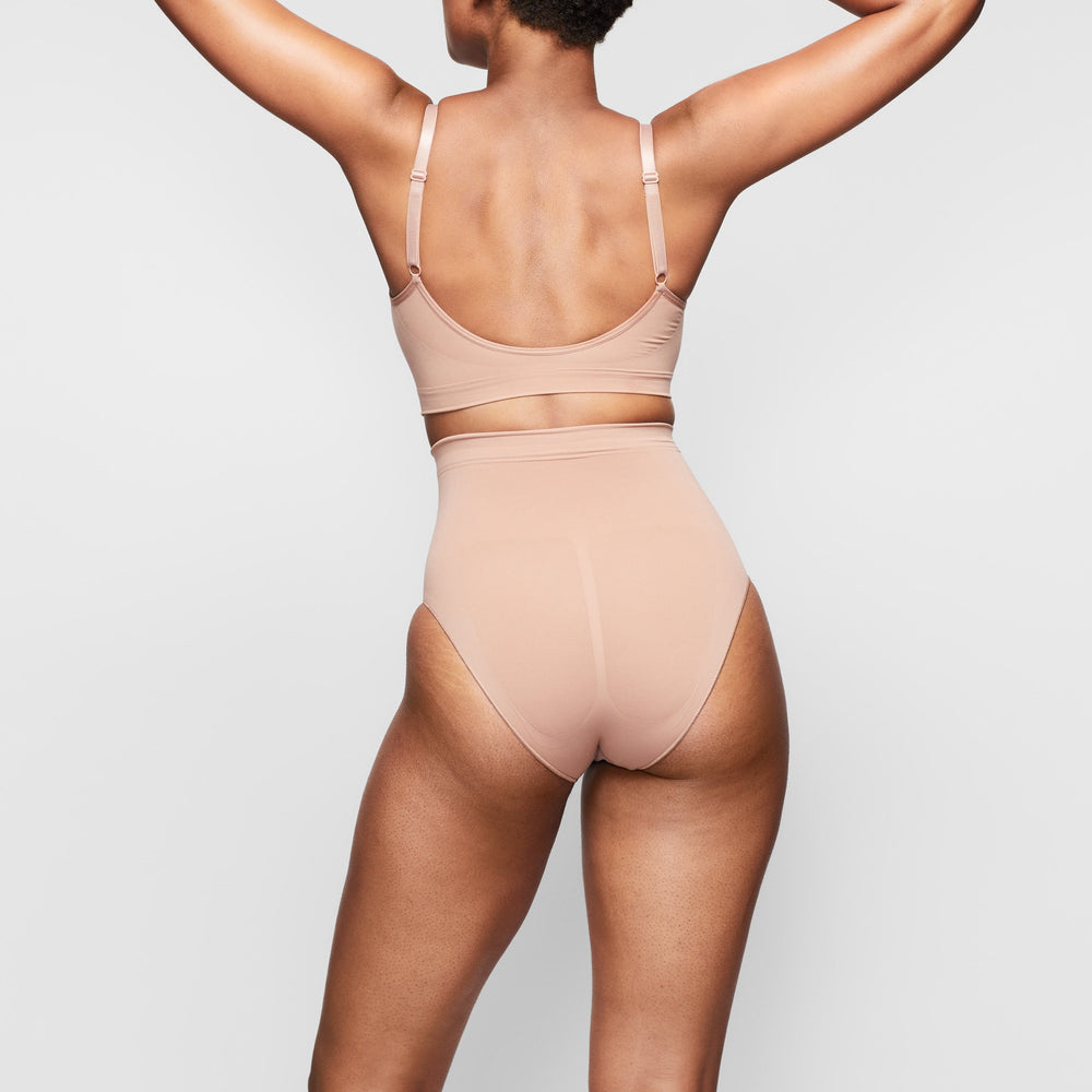 Skims SCULPTING MID WAIST Brief Abrikoos | 48JGBWKPC