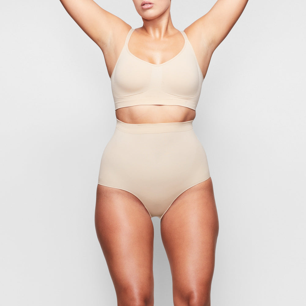 Skims SCULPTING MID WAIST Brief Beige | 04EBULVIM