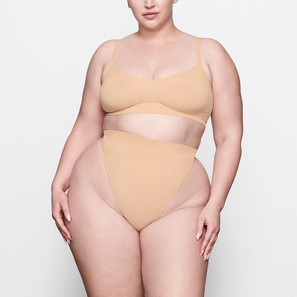 Skims SCULPTING MID WAIST Thong Beige | 61GCMIEYH