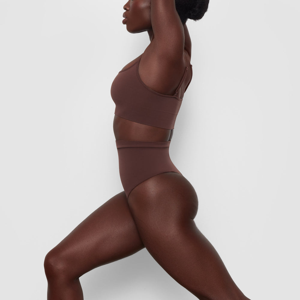 Skims SCULPTING MID WAIST Thong Chocola | 92NCOESWD
