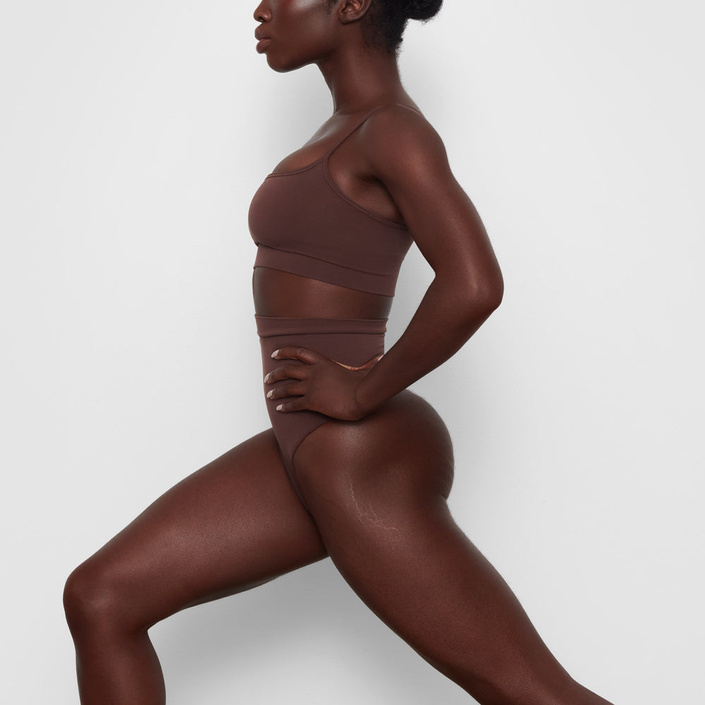 Skims SCULPTING SCOOP NECK Bralette Chocola | 45UKLNWBY