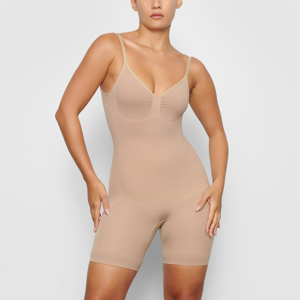Skims SEAMLESS SCULPT MID THIGH Low Back Bodysuit Beige | 24THMQYGB