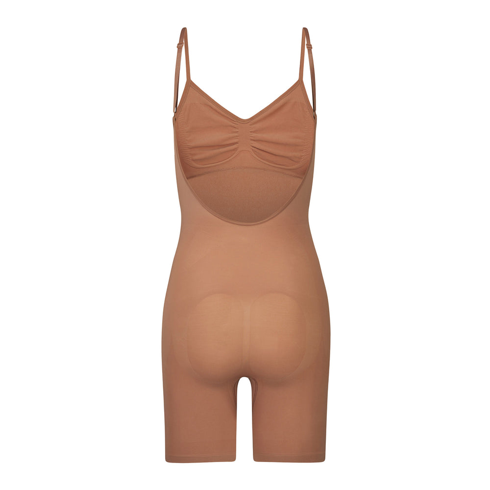 Skims SEAMLESS SCULPT MID THIGH Low Back Bodysuit Abrikoos | 43YSFBNGV