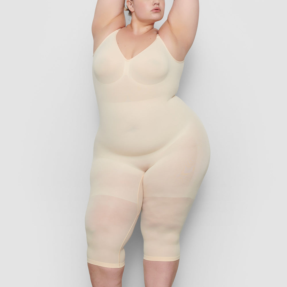 Skims SEAMLESS SCULPT WITH HOSIERY LEG Low Back Bodysuit Bruin | 63GCLZBAM