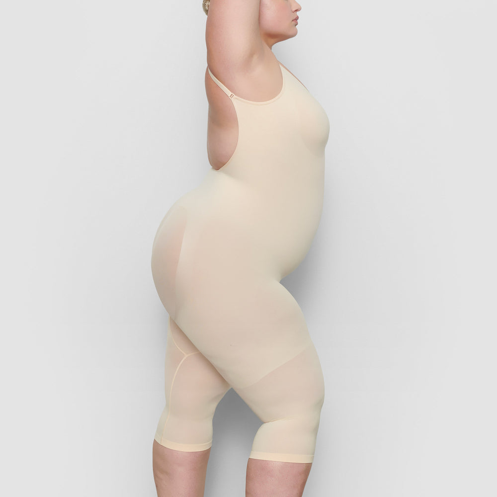Skims SEAMLESS SCULPT WITH HOSIERY LEG Low Back Bodysuit Bruin | 63GCLZBAM