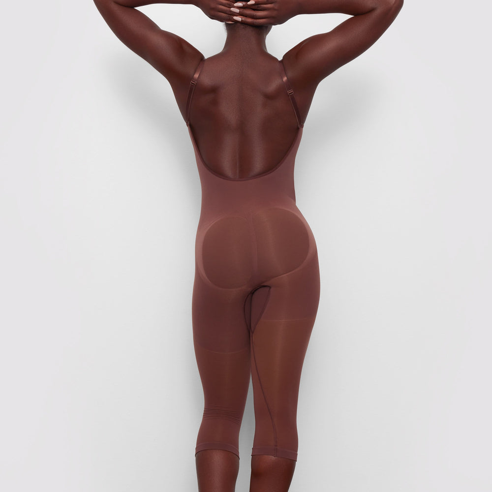 Skims SEAMLESS SCULPT WITH HOSIERY LEG Low Back Bodysuit Chocola | 78VHDPOIR