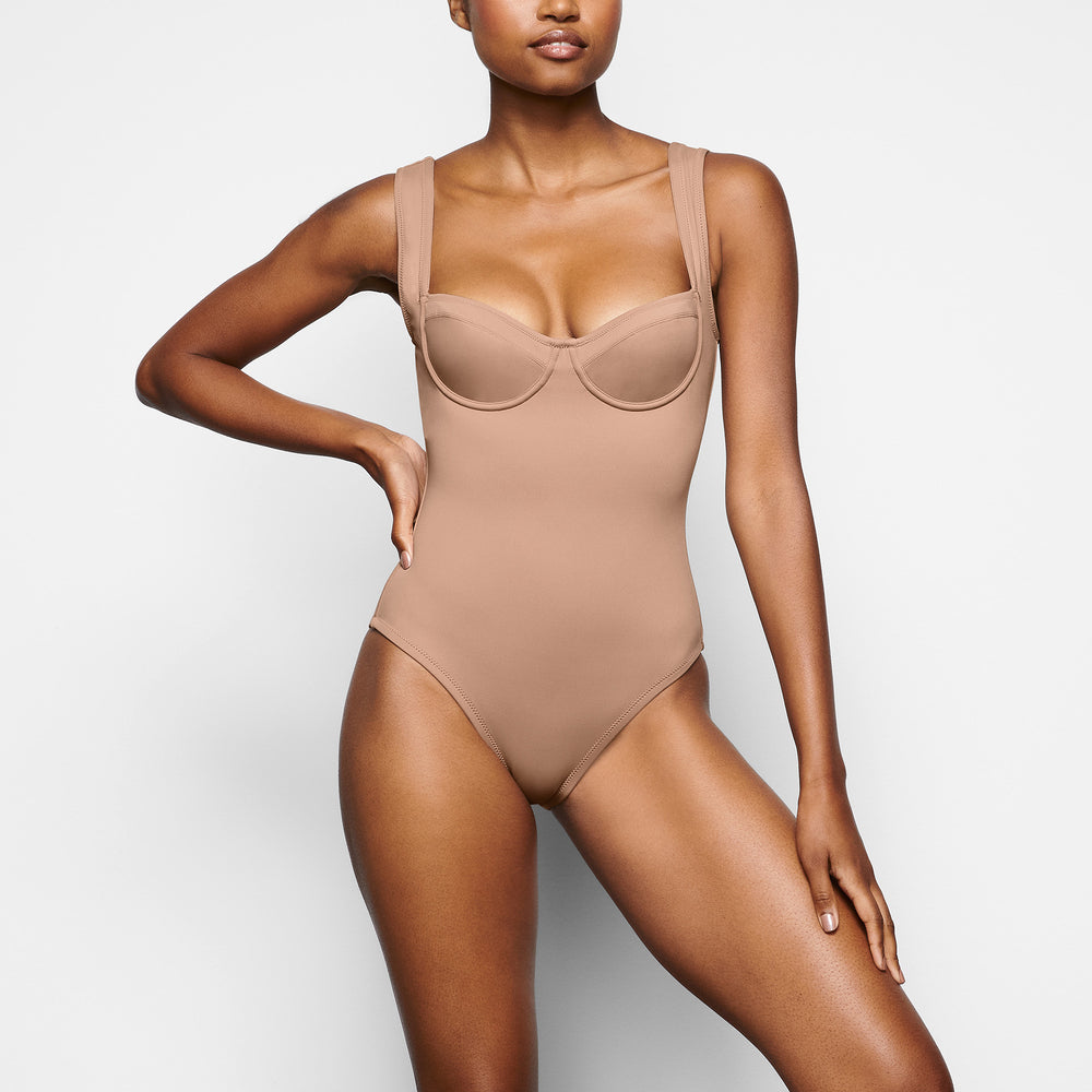 Skims SHAPING SWIM UNDERWIRE One Piece Abrikoos | 19IGORNVH
