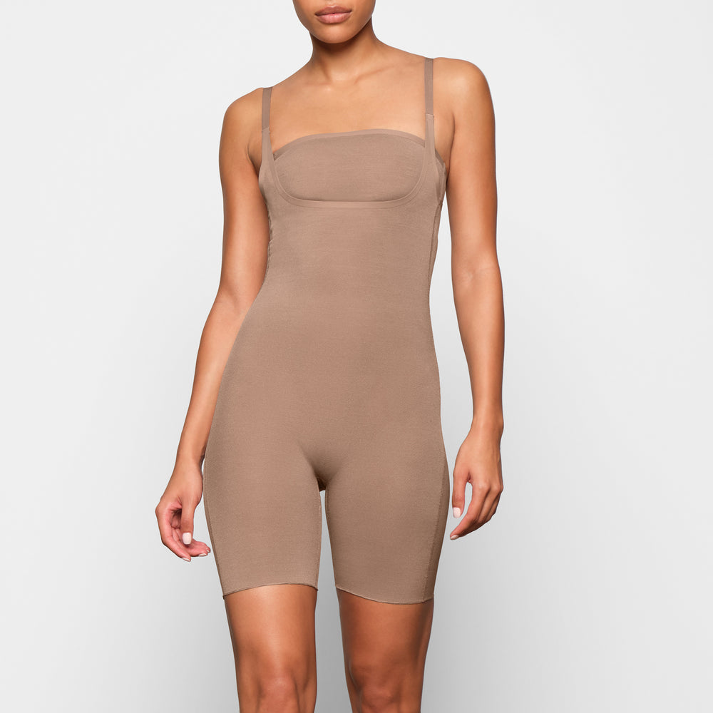 Skims SHEER SCULPT OPEN BUST Bodysuit Abrikoos | 59JFUGHSC