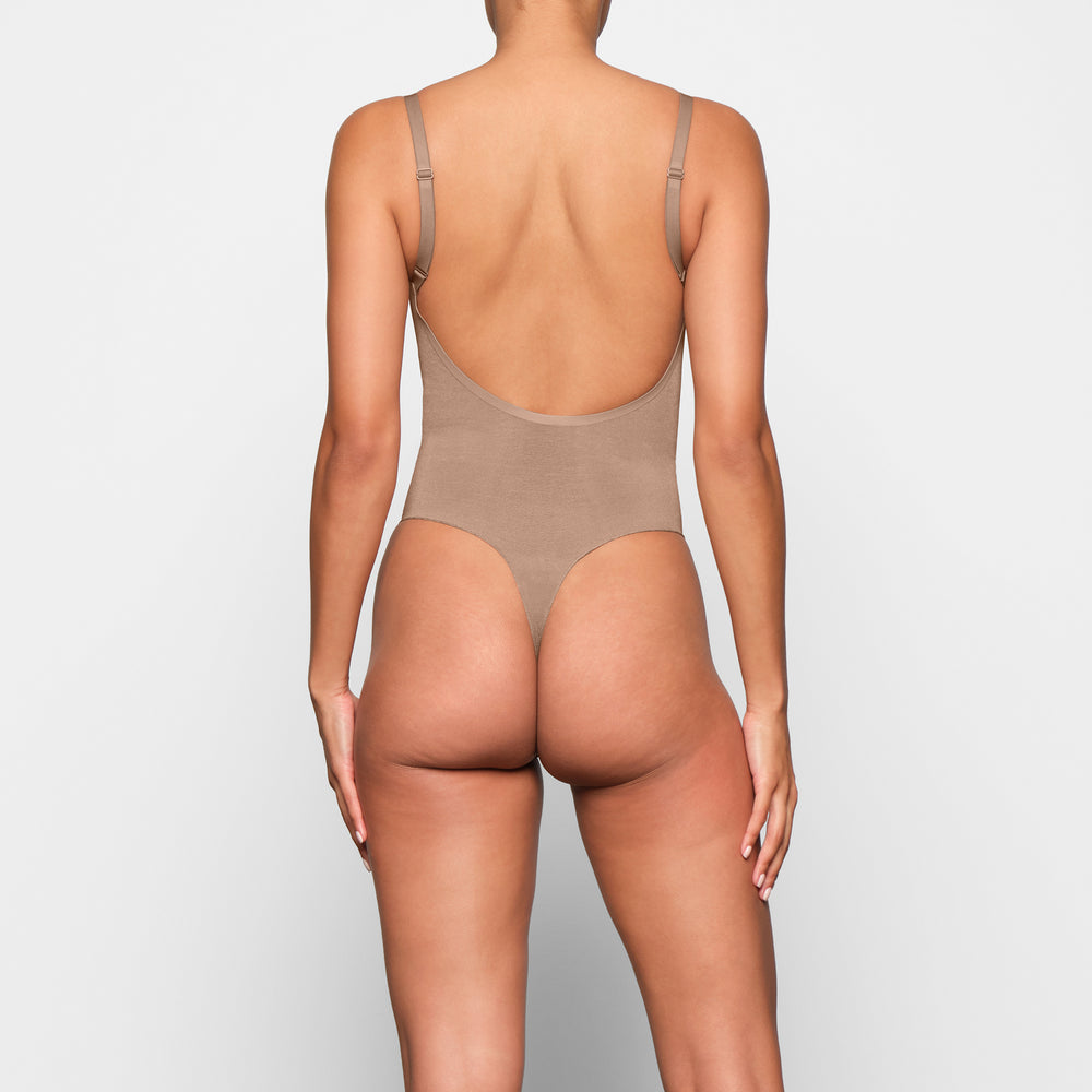 Skims SHEER SCULPT THONG Bodysuit Abrikoos | 50TFHNKEO