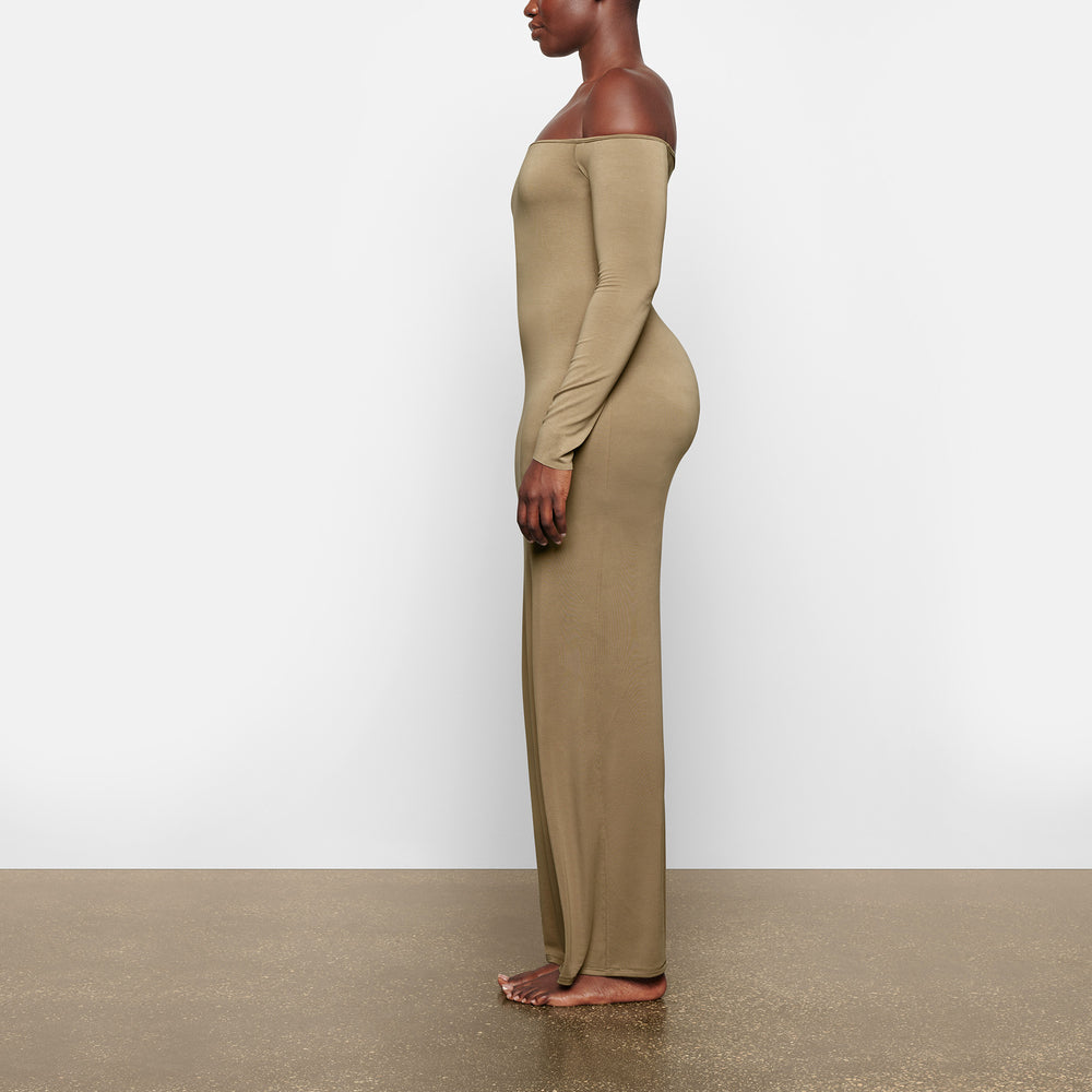 Skims SMOOTH LOUNGE OFF THE SHOULDER Jurk Khaki | 98RMPZEOD