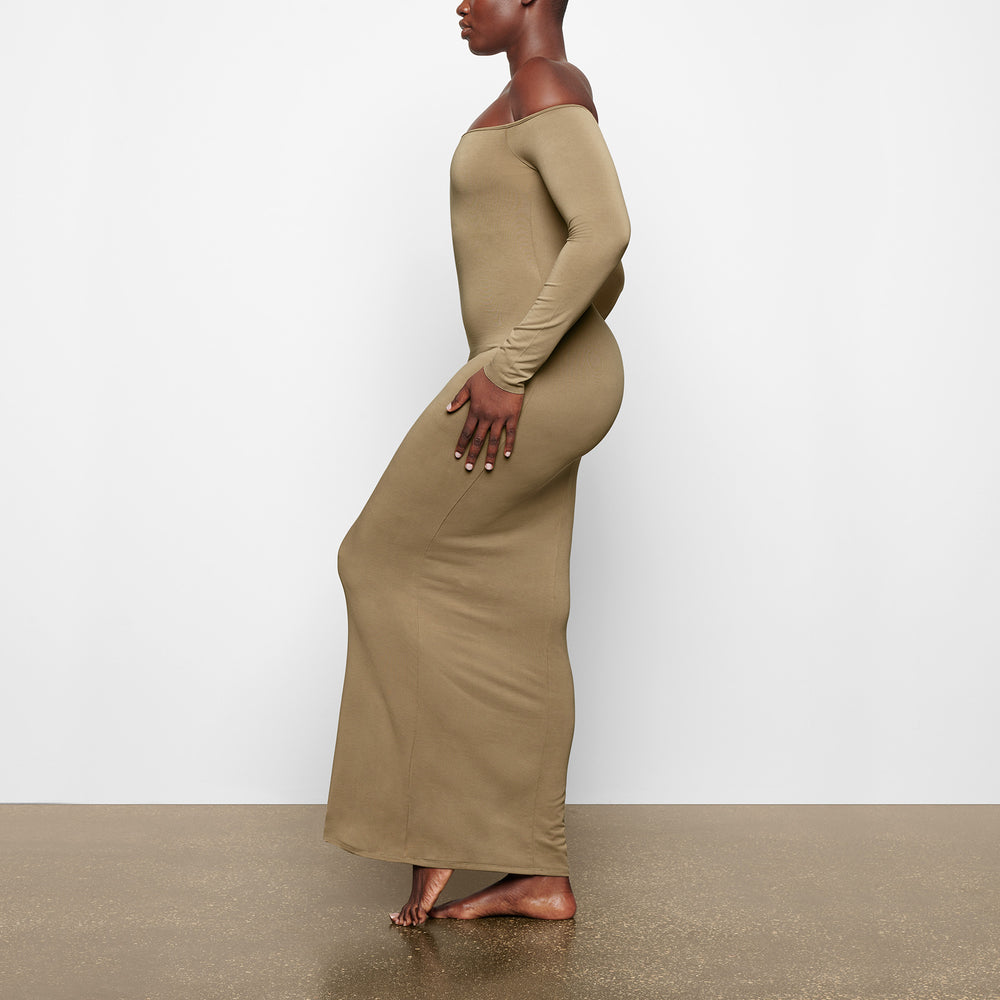 Skims SMOOTH LOUNGE OFF THE SHOULDER Jurk Khaki | 98RMPZEOD
