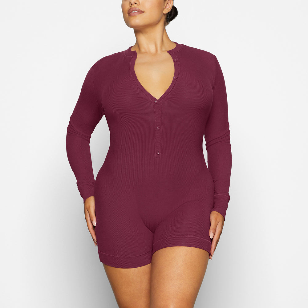 Skims SOFT LOUNGE BUTTON UP HENLEY Onesie Paars | 50CNSTIWG
