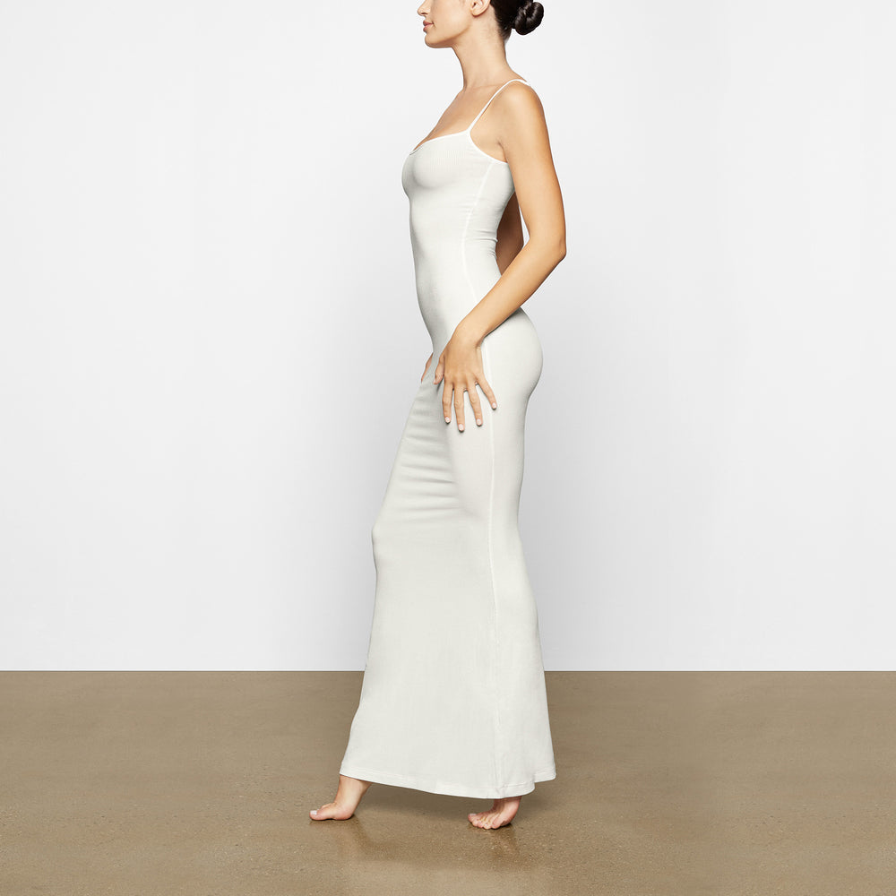 Skims SOFT LOUNGE SHIMMER LONG SLIP Jurk Wit | 98TCXSKEN