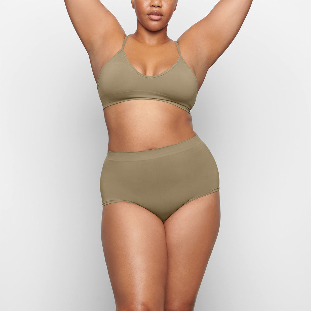 Skims SOFT SMOOTHING Boy Short Groen | 80TWRODPU