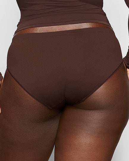 Skims SOFT SMOOTHING Brief Chocola | 95ZYWATCQ