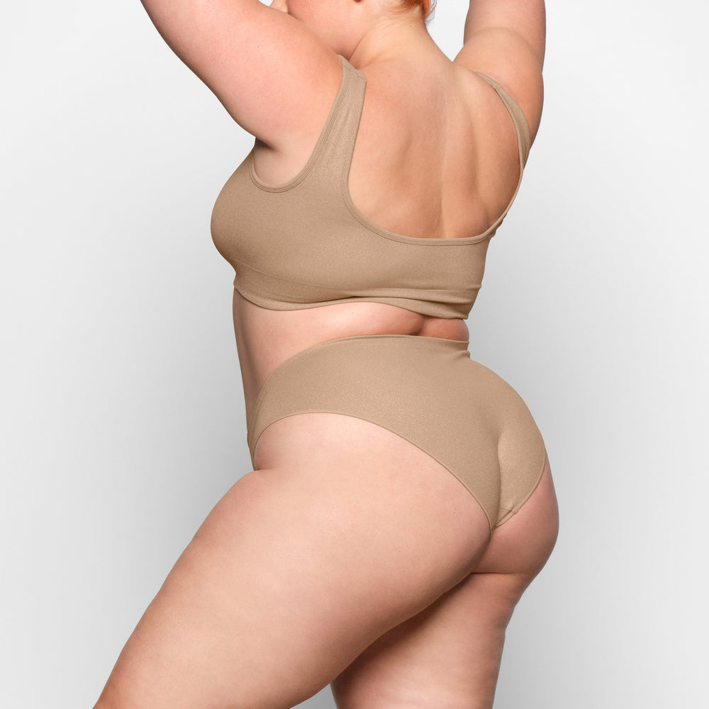 Skims SOFT SMOOTHING SHINE Bikini Beige | 82FPGHNSU