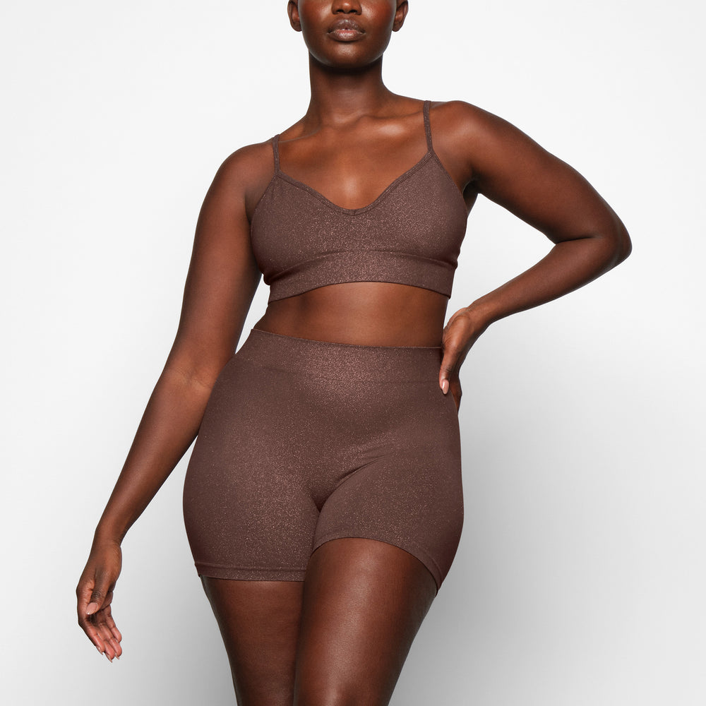 Skims SOFT SMOOTHING SHINE Korte Broek Chocola | 23RCDYJKZ