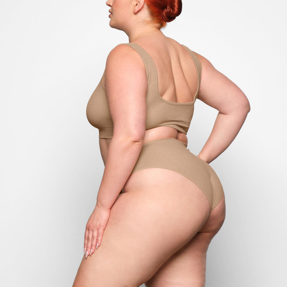 Skims SOFT SMOOTHING SHINE SCOOP NECK Bralette Beige | 36DVGHXBO