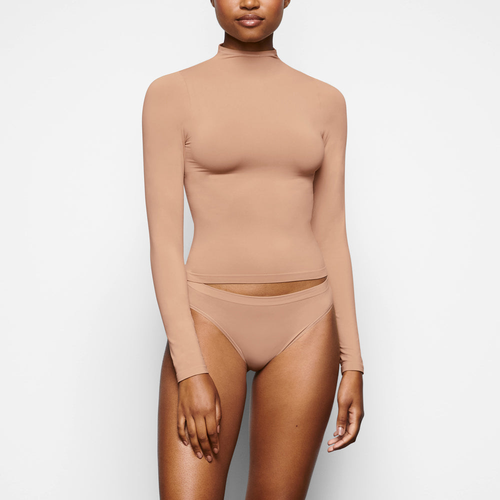 Skims SOFT SMOOTHING TURTLENECK TOP T-shirt Beige | 29DARUTCL