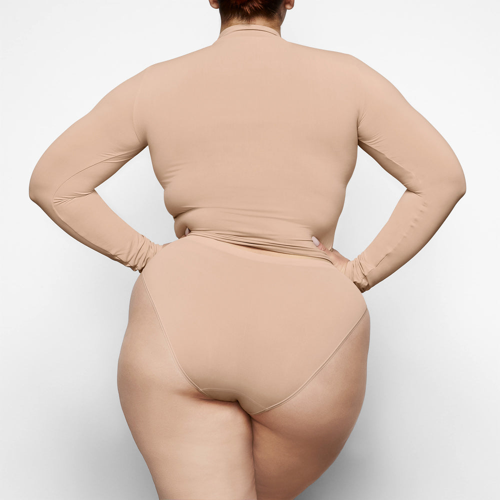 Skims SOFT SMOOTHING TURTLENECK TOP T-shirt Beige | 58ODFGQVB