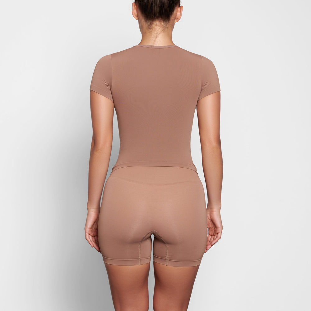 Skims SOFT SMOOTHING T-shirt Abrikoos | 96XAJWIKH