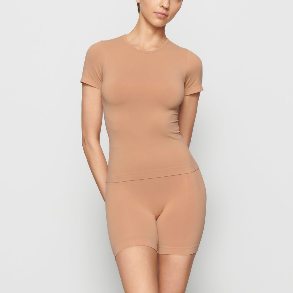 Skims SOFT SMOOTHING T-shirt Beige | 21HTKIPLQ