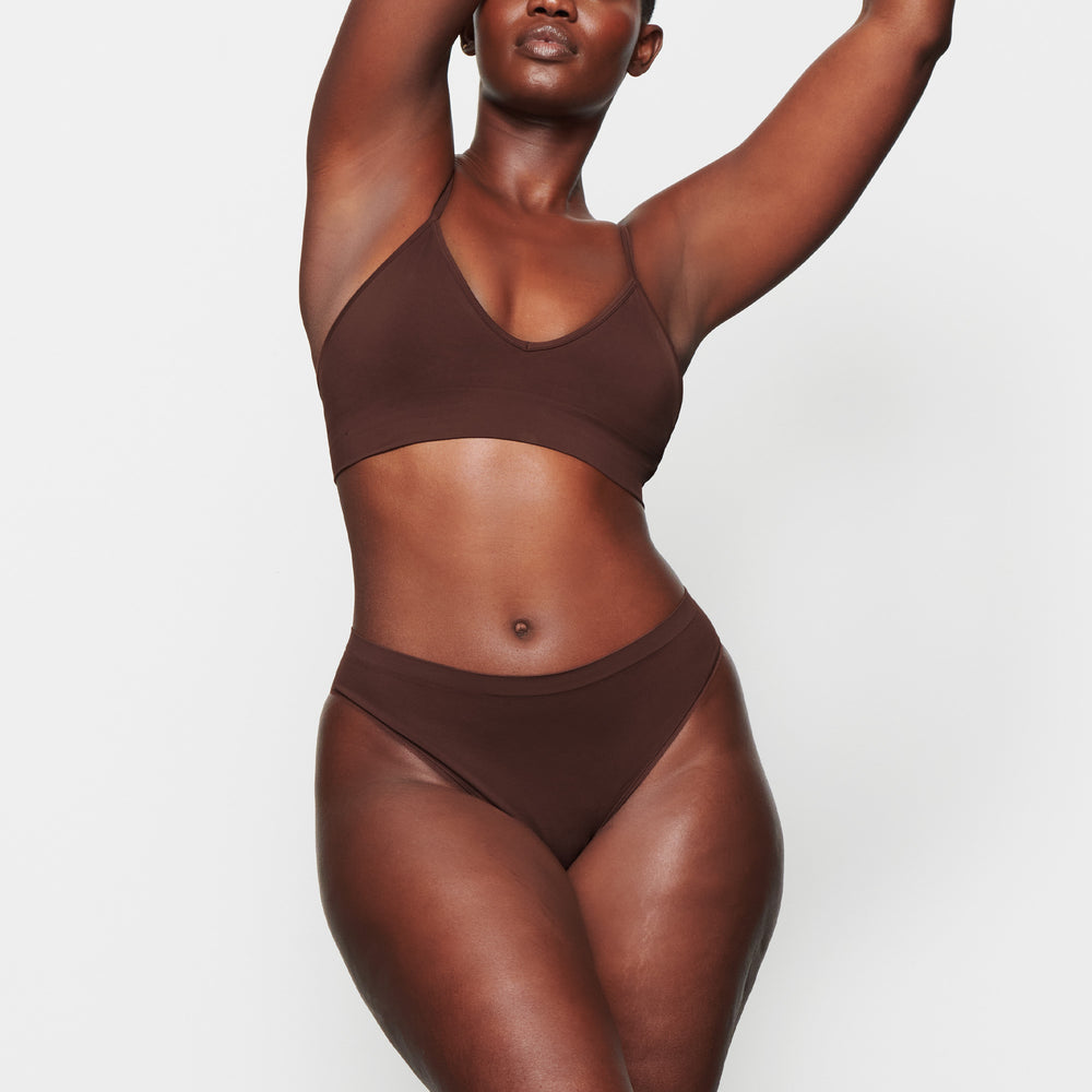 Skims SOFT SMOOTHING Thong Chocola | 94ZOXQNTH